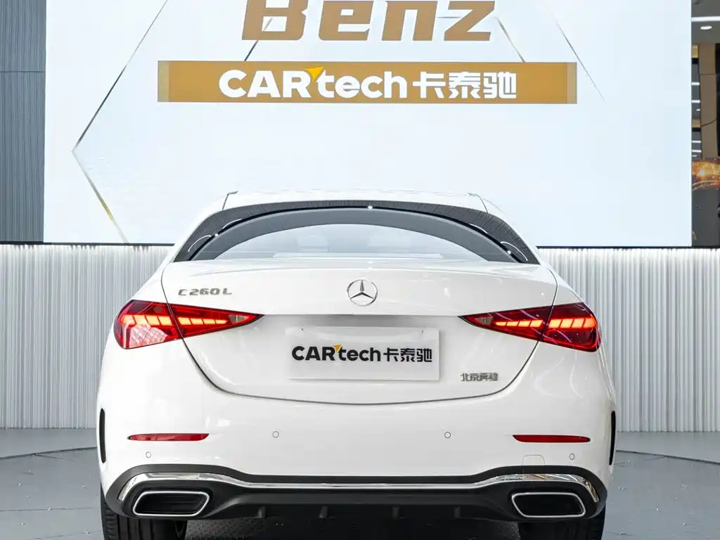 Mercedes-Benz C-Class — миниатюра 5