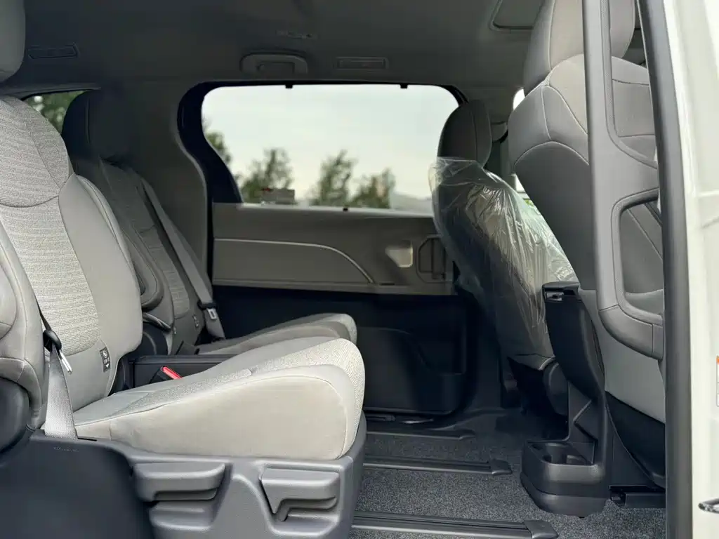 Toyota Sienna 2026 2.5L Comfort
