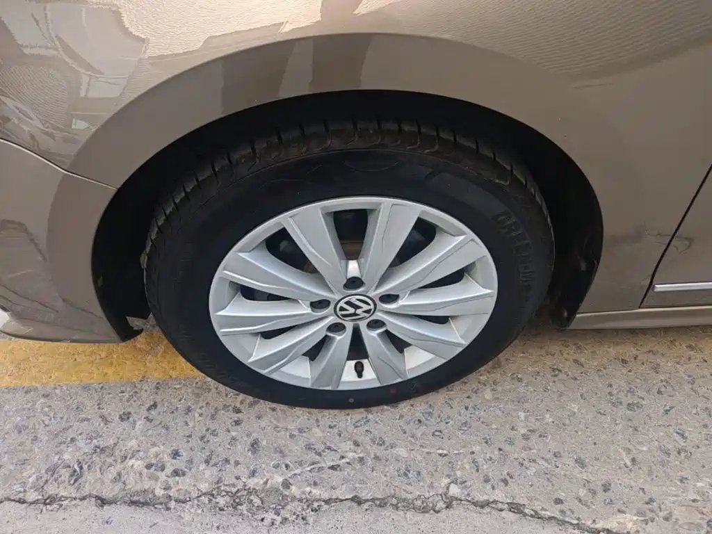 Volkswagen Sagitar — миниатюра 23