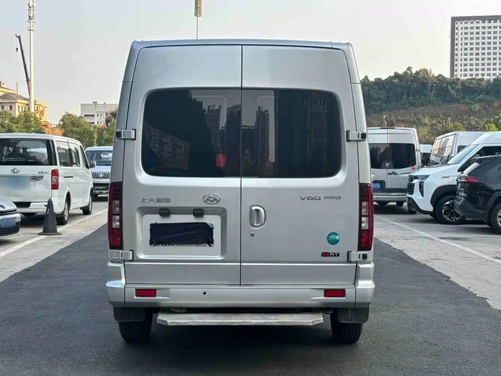 MAXUS V80 — миниатюра 13