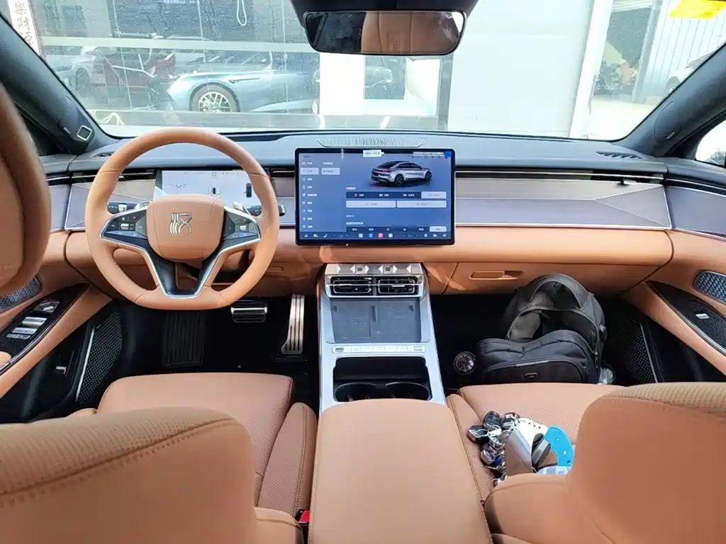 BYD Han L — миниатюра 10