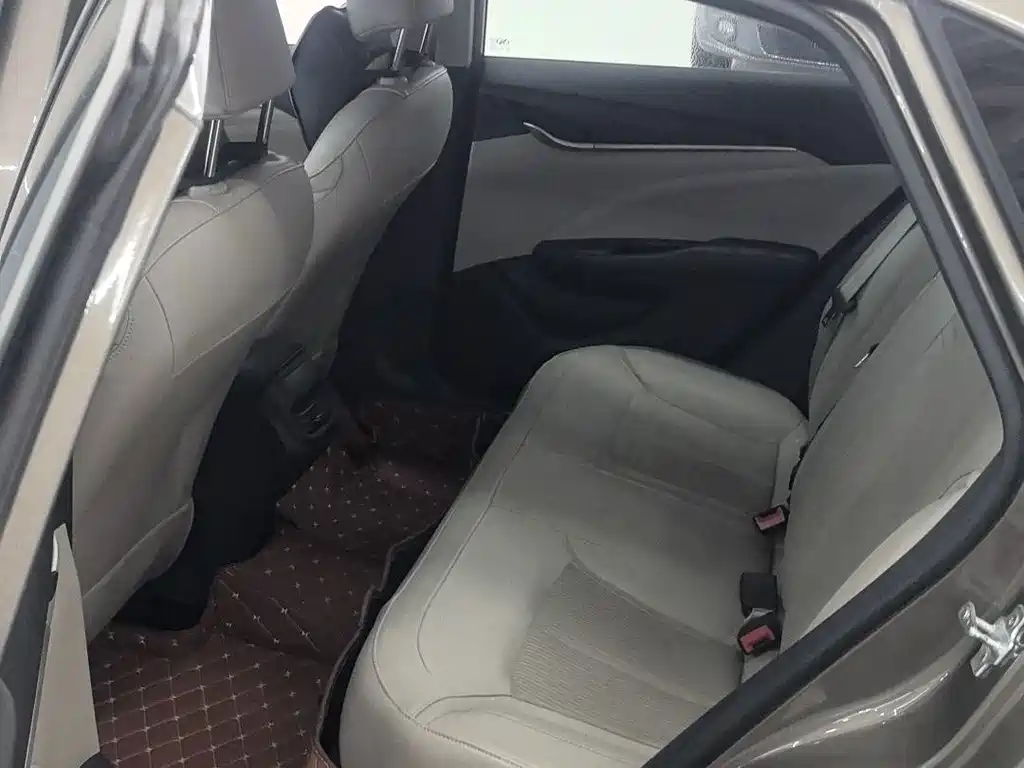 Buick Excelle — миниатюра 11