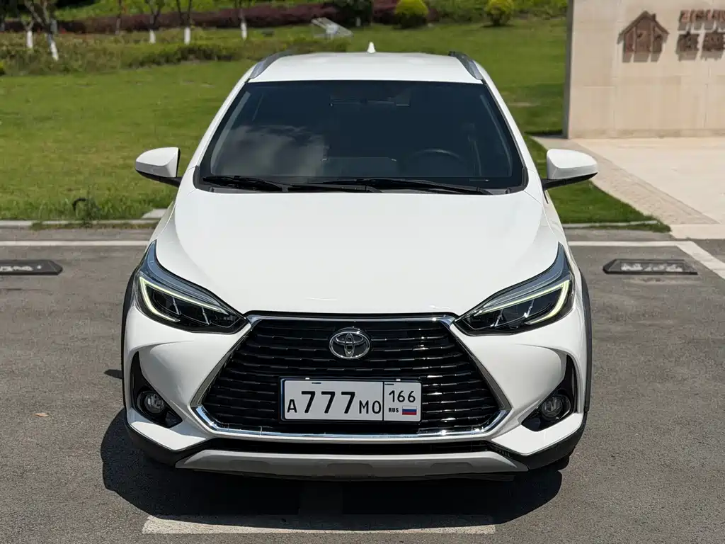 Toyota Yaris L — миниатюра 3