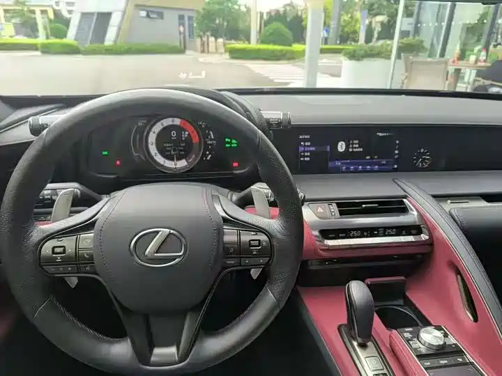 Lexus LC — миниатюра 6