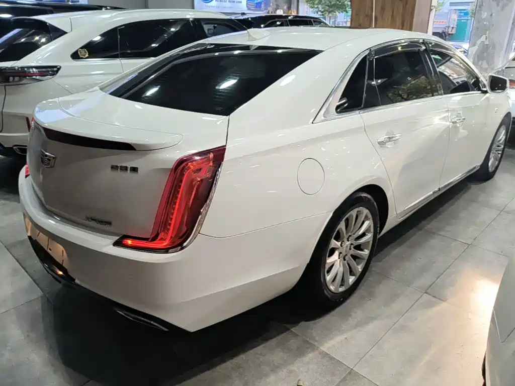Cadillac XTS — миниатюра 7