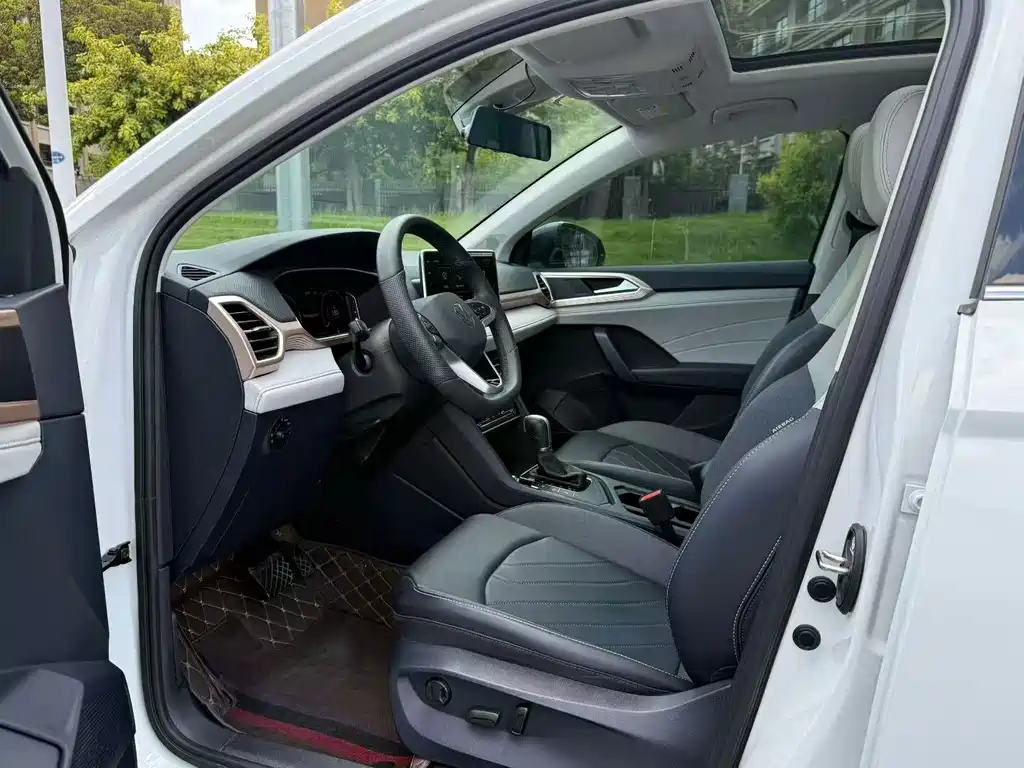 Volkswagen Tharu — миниатюра 7