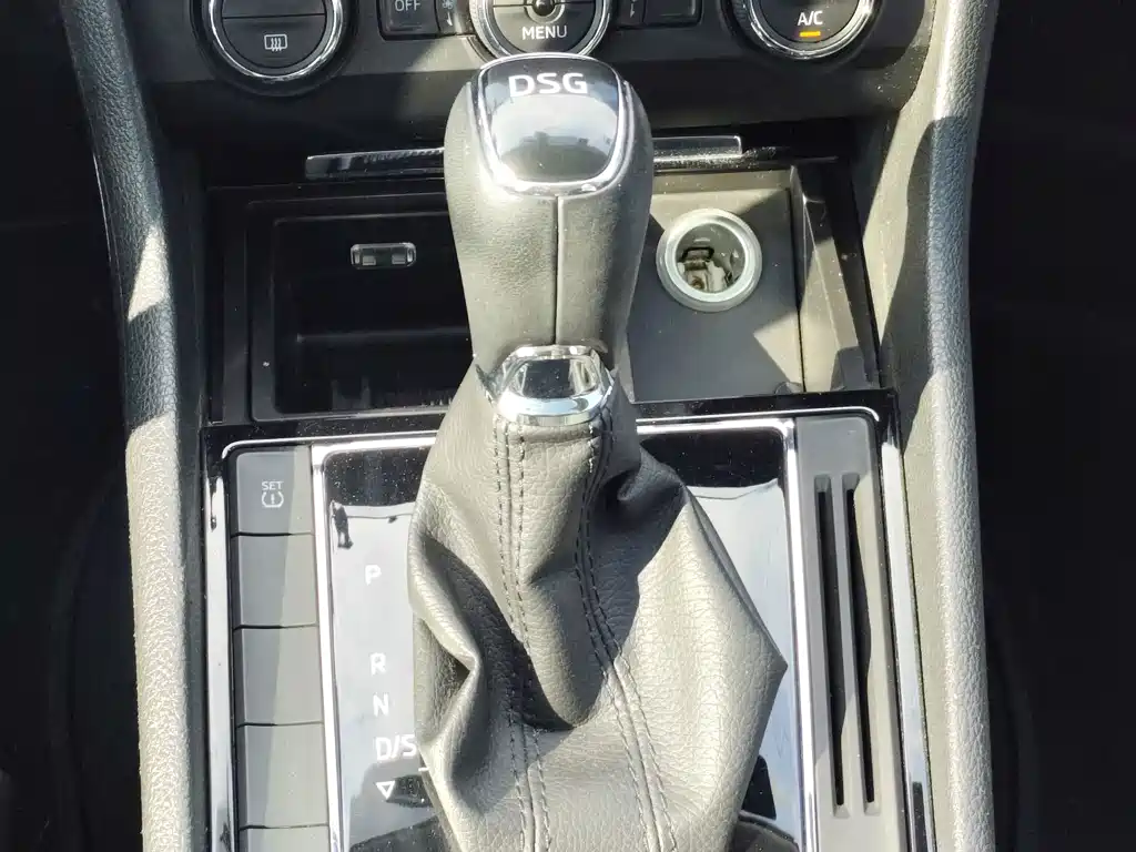 Skoda Superb — миниатюра 8
