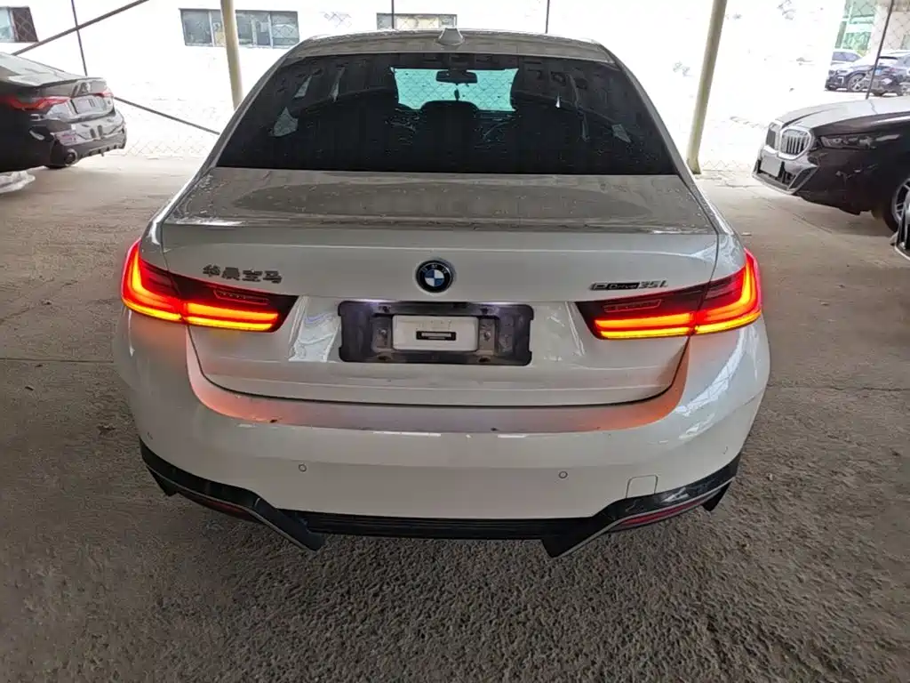 BMW i3 — миниатюра 6