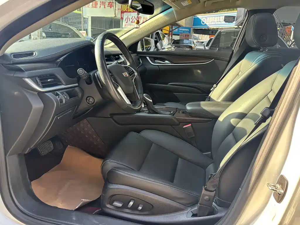 Cadillac XTS — миниатюра 4