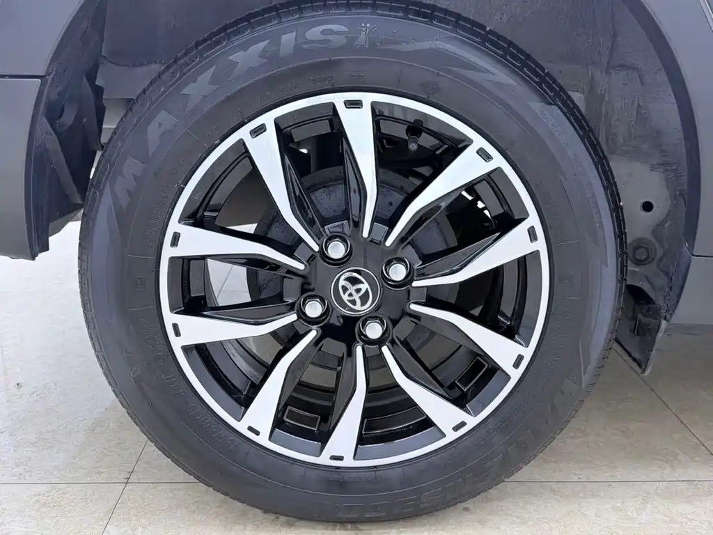 Toyota Yaris L — миниатюра 22