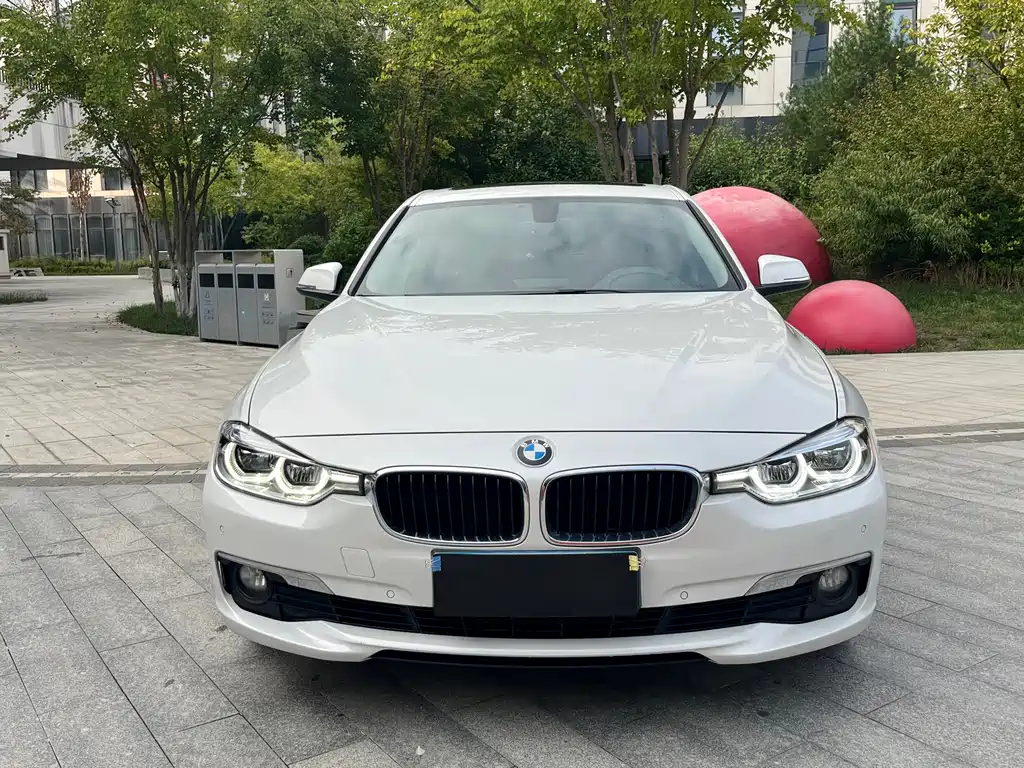 BMW 3 Series — миниатюра 2