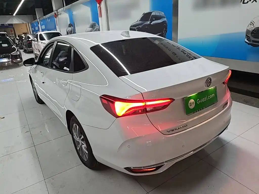 Buick Verano — миниатюра 5