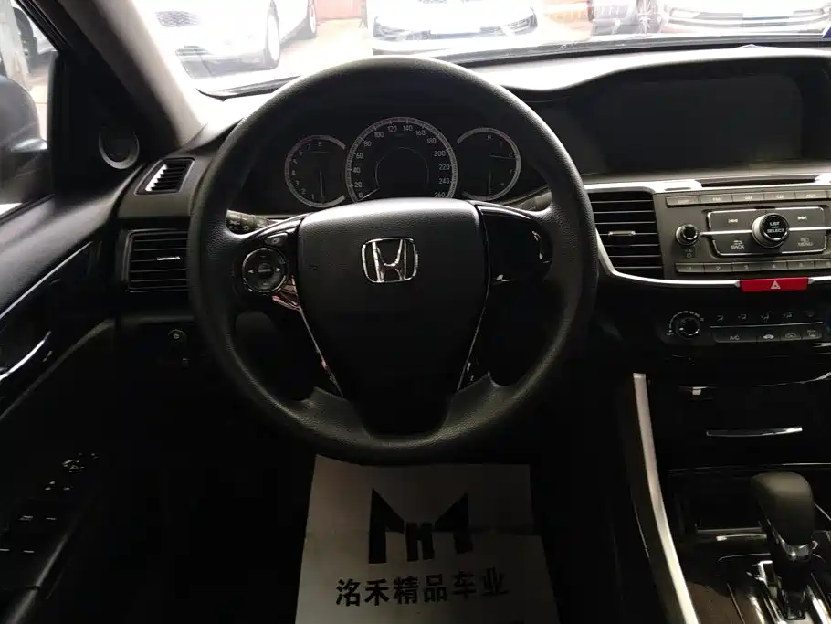 Honda Accord — миниатюра 15