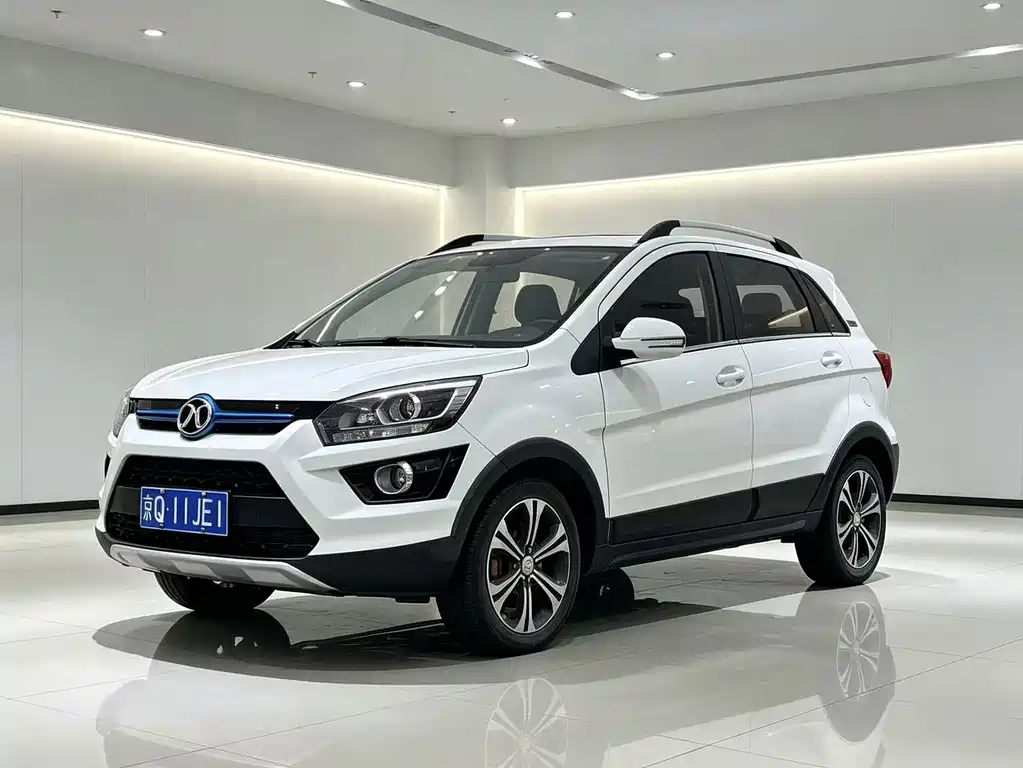BAIC New Energy EX — миниатюра 2