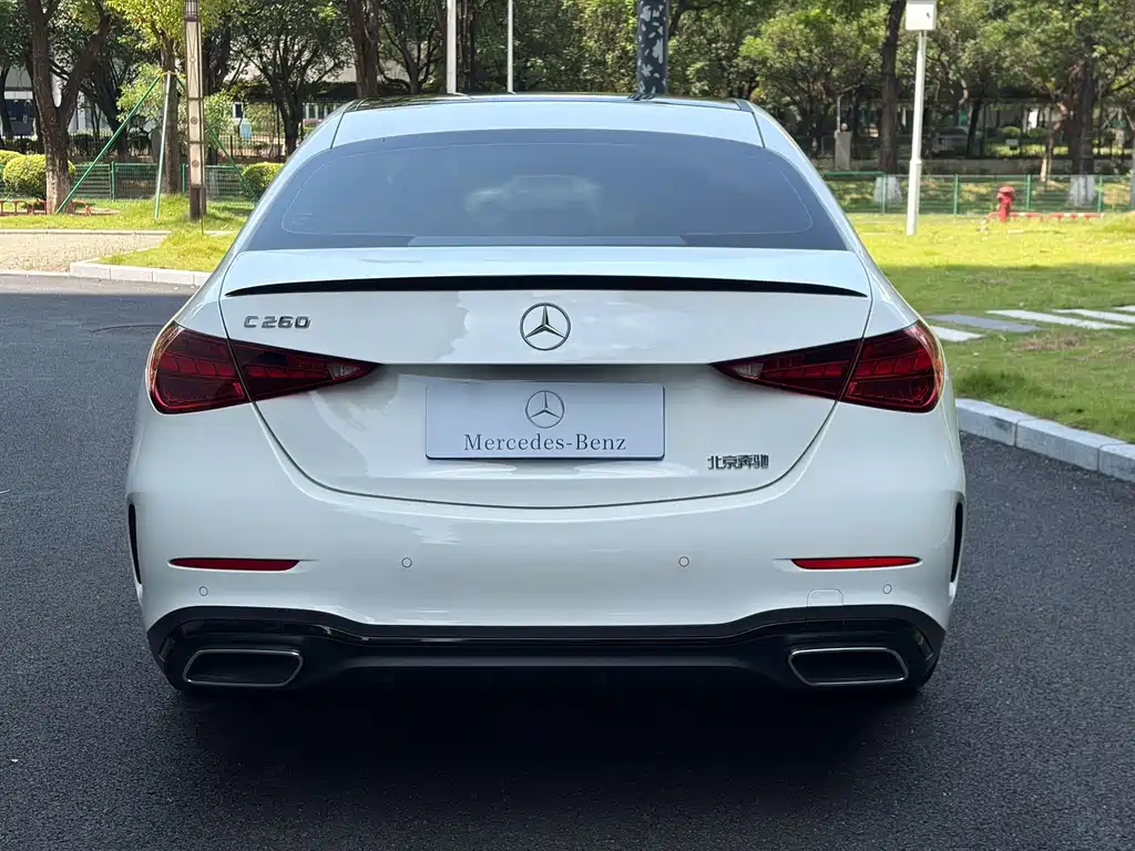 Mercedes-Benz C-Class — миниатюра 3
