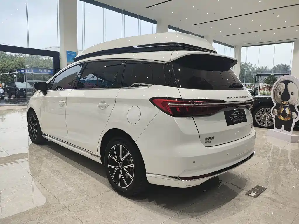 BYD MAX New Energy — миниатюра 7