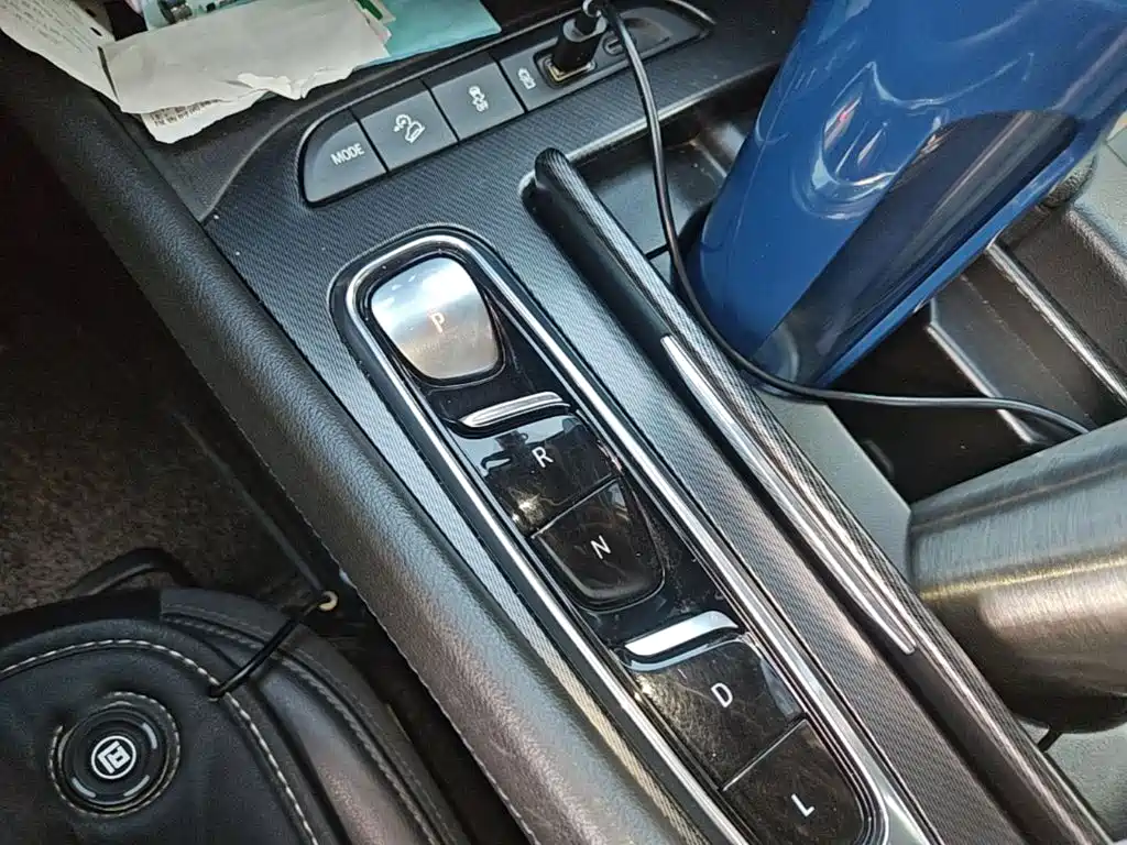 Buick Enclave — миниатюра 19