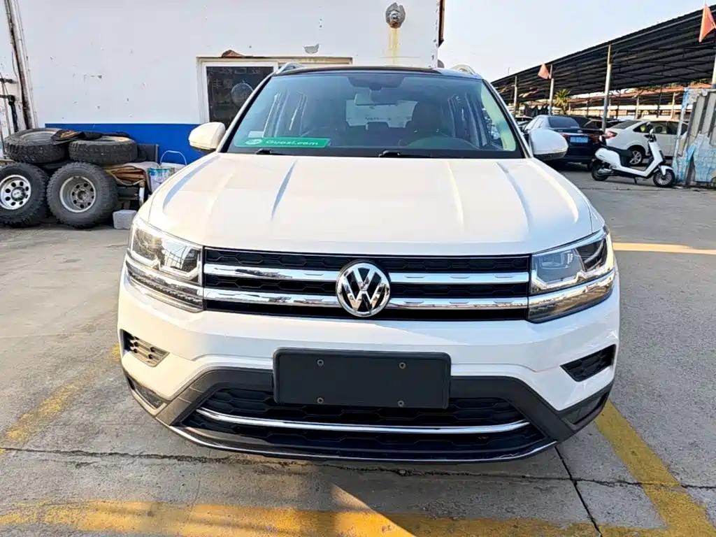 Volkswagen Tharu — миниатюра 3