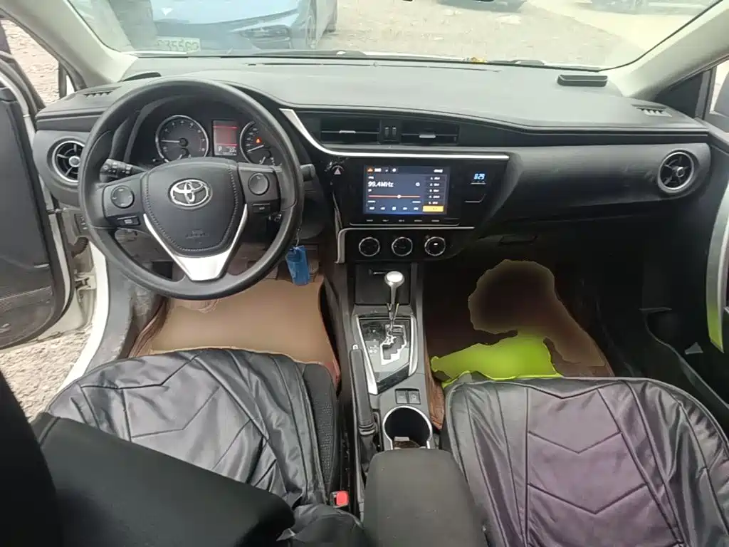 Toyota Corolla — миниатюра 10