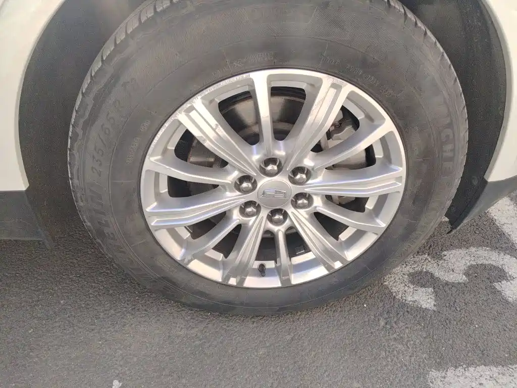 Cadillac XT5 — миниатюра 9