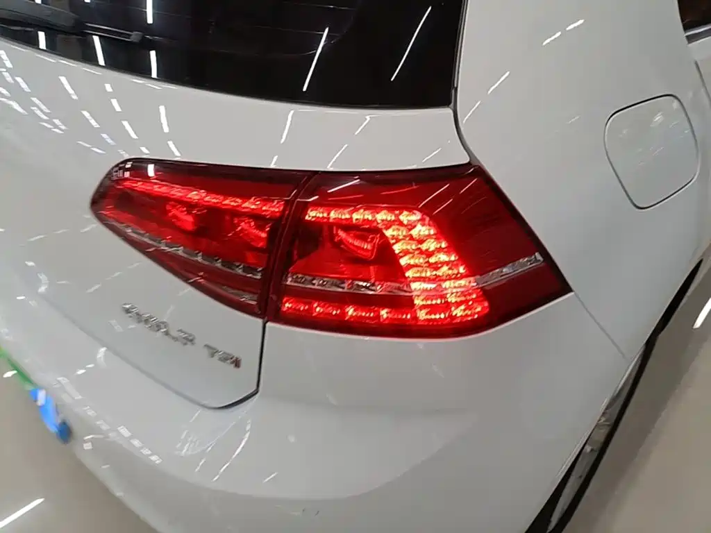 Volkswagen Golf — миниатюра 8