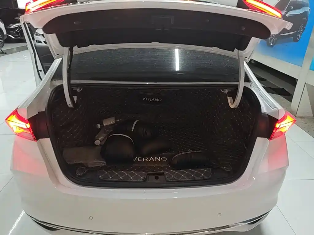 Buick Verano — миниатюра 19