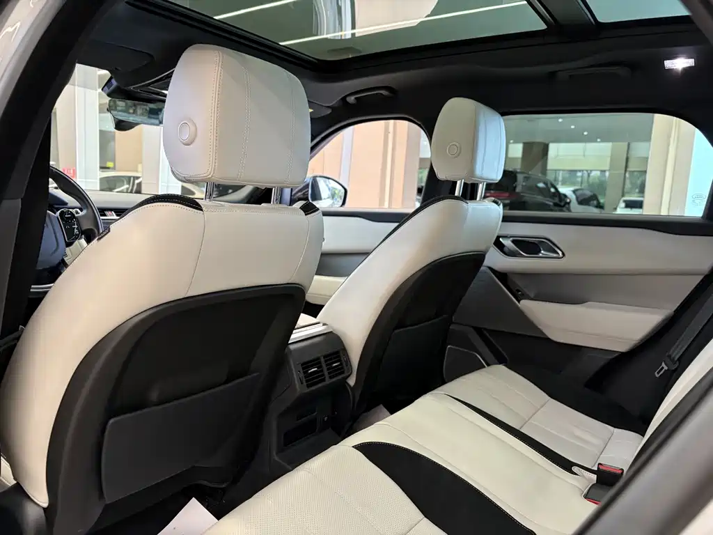Land Rover Velar — миниатюра 11