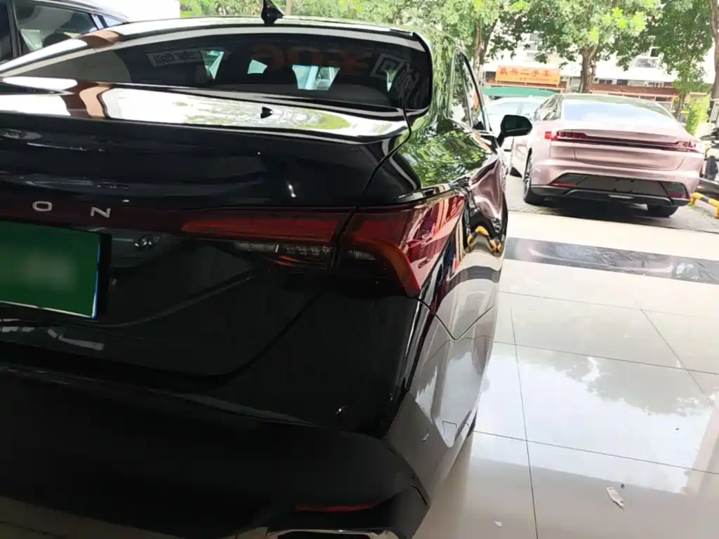 Toyota Avalon — миниатюра 8