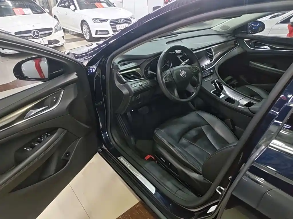 Buick LaCrosse — миниатюра 16
