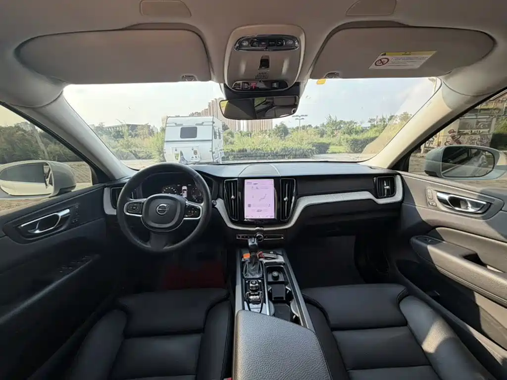 Volvo XC60 — миниатюра 8