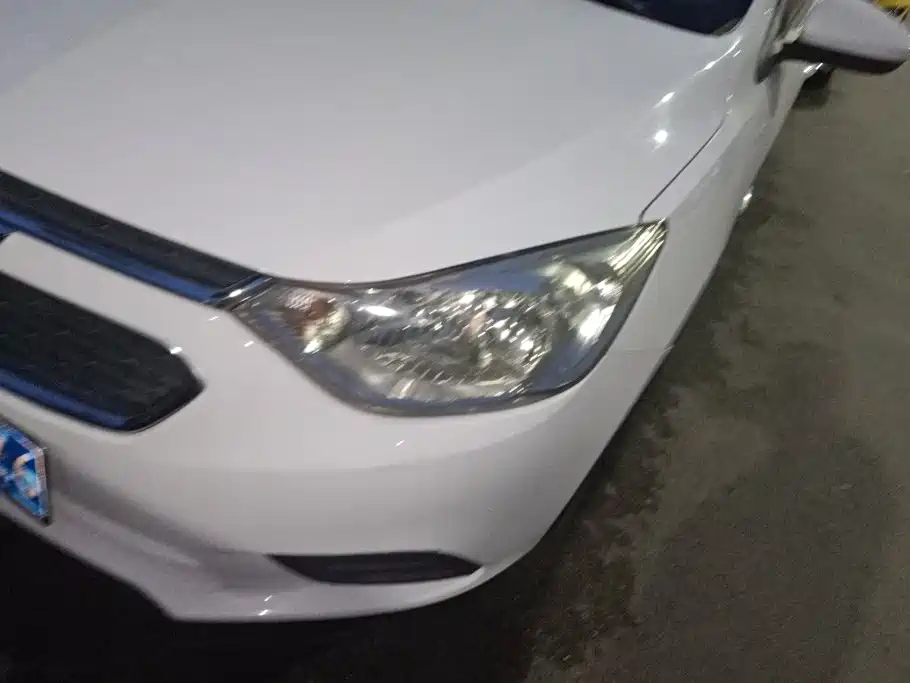 Chevrolet Sail — миниатюра 5