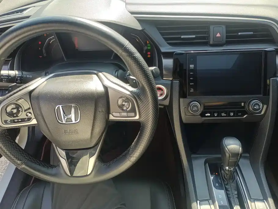 Honda Civic — миниатюра 12