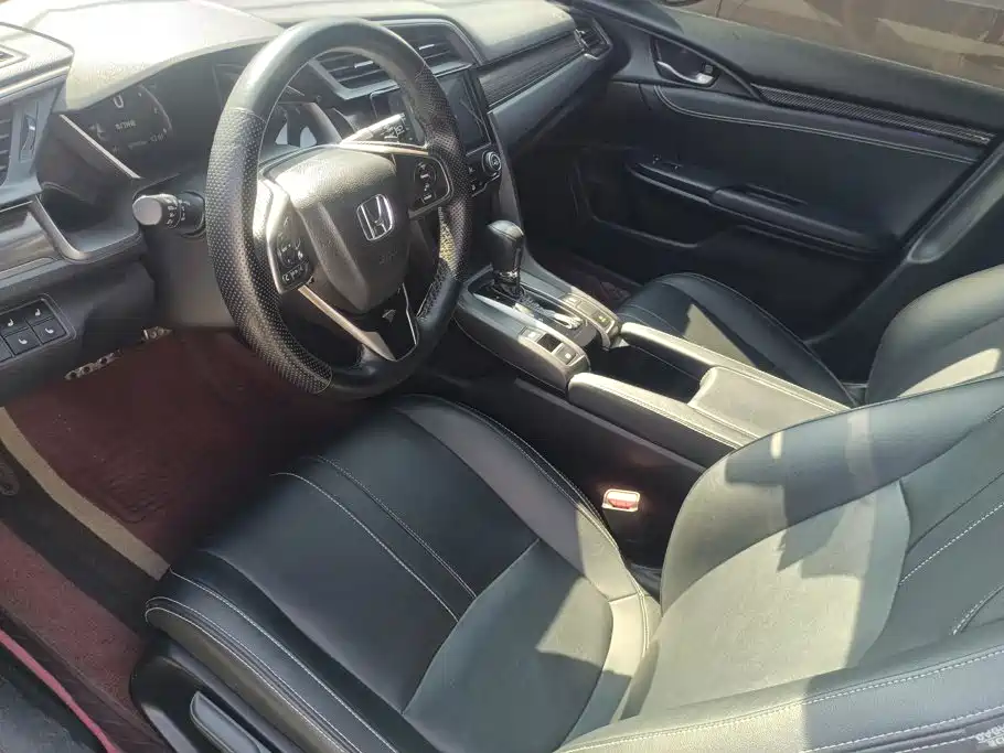 Honda Civic — миниатюра 9