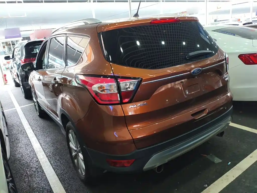 Ford Kuga — миниатюра 5