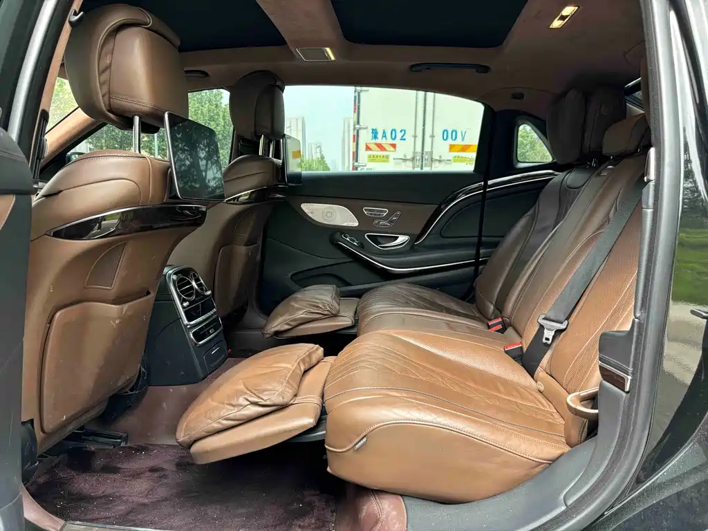 Mercedes-Benz S-Class — миниатюра 4