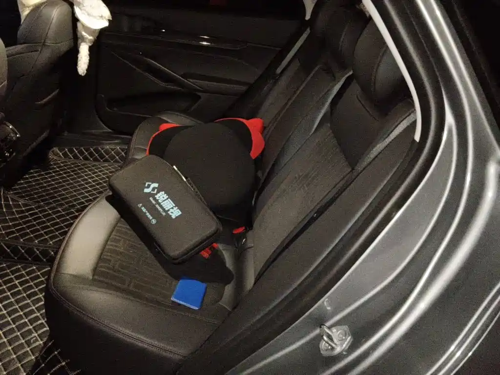 Ford Mondeo — миниатюра 18