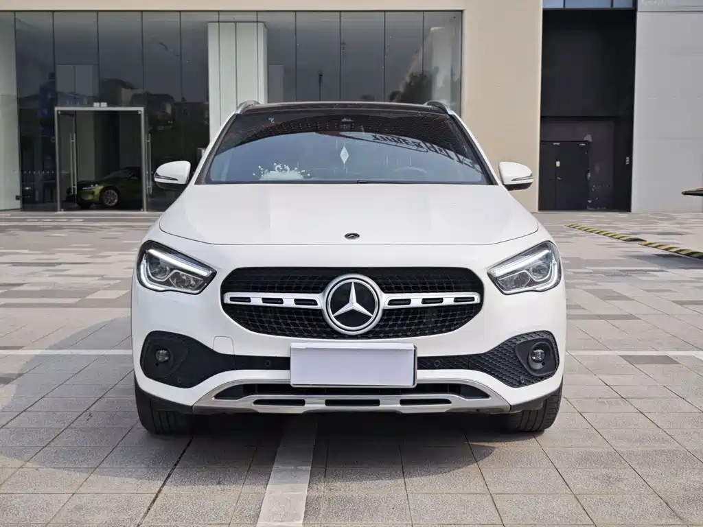 Mercedes-Benz GLA — миниатюра 2