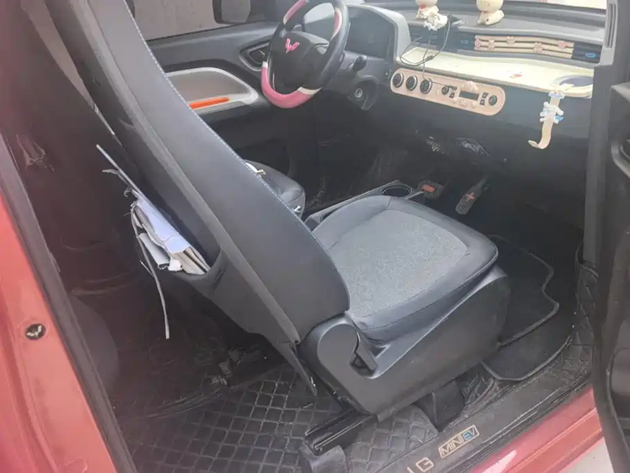 Wuling MINIEV — миниатюра 8