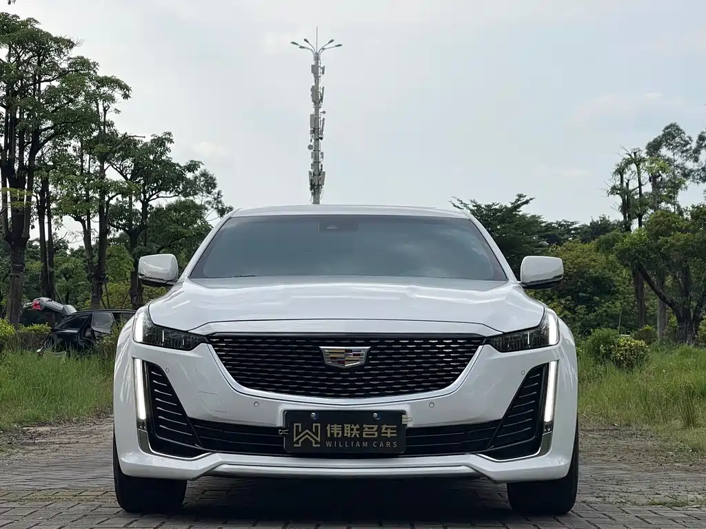 Cadillac CT5 — миниатюра 2