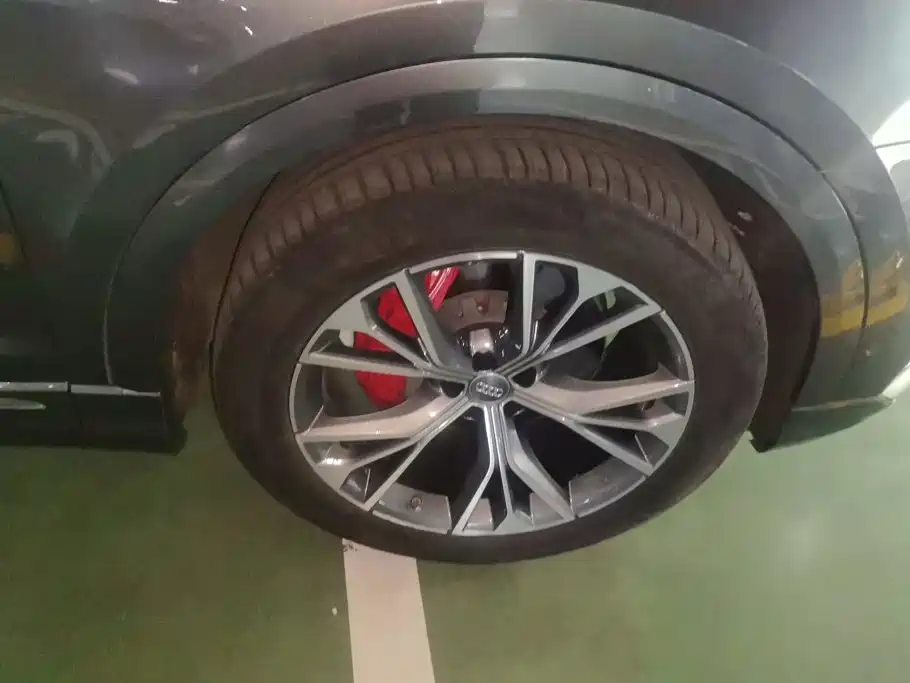 Audi Q8 — миниатюра 6