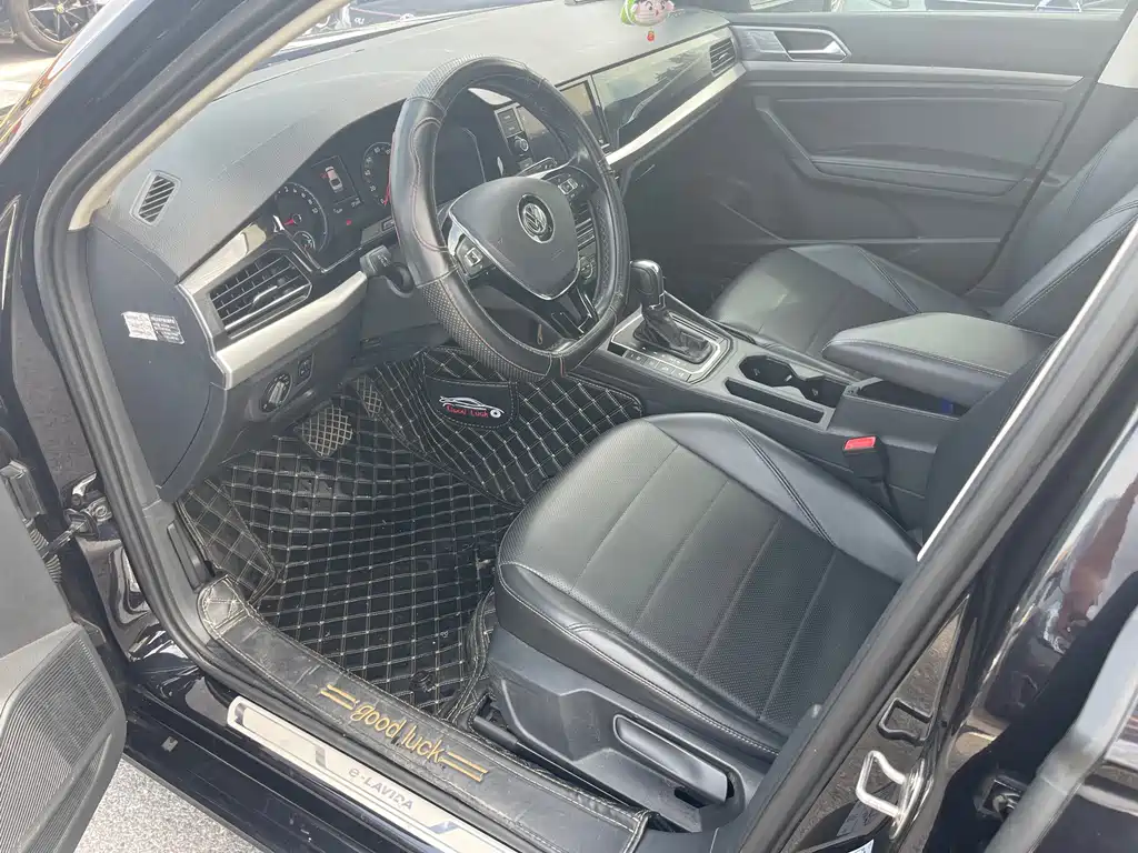 Volkswagen Lavida Pure Electric — миниатюра 6