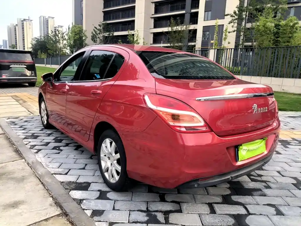 Peugeot 308 — миниатюра 5