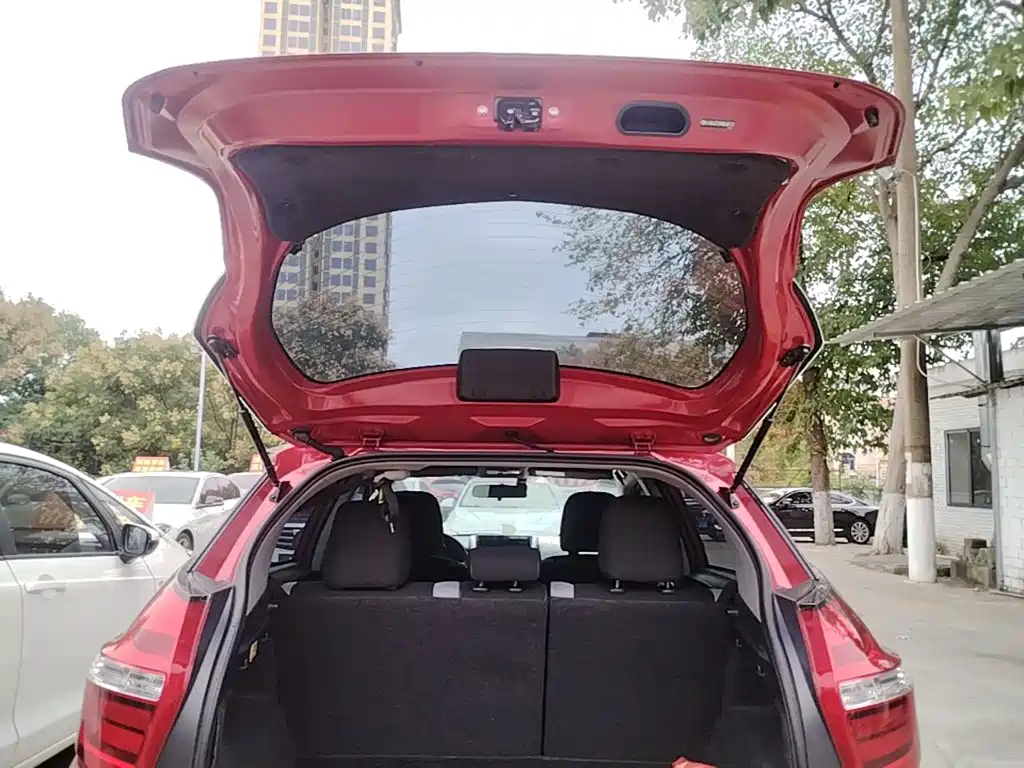 Toyota Yaris L — миниатюра 19