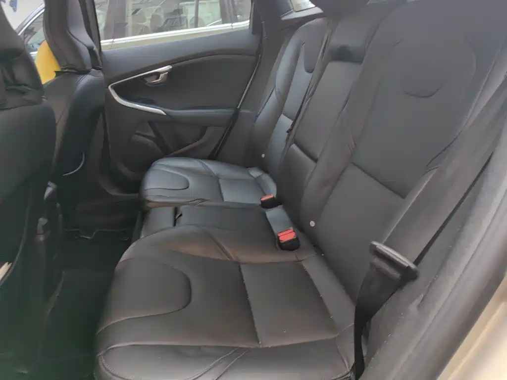 Volvo V40 — миниатюра 15