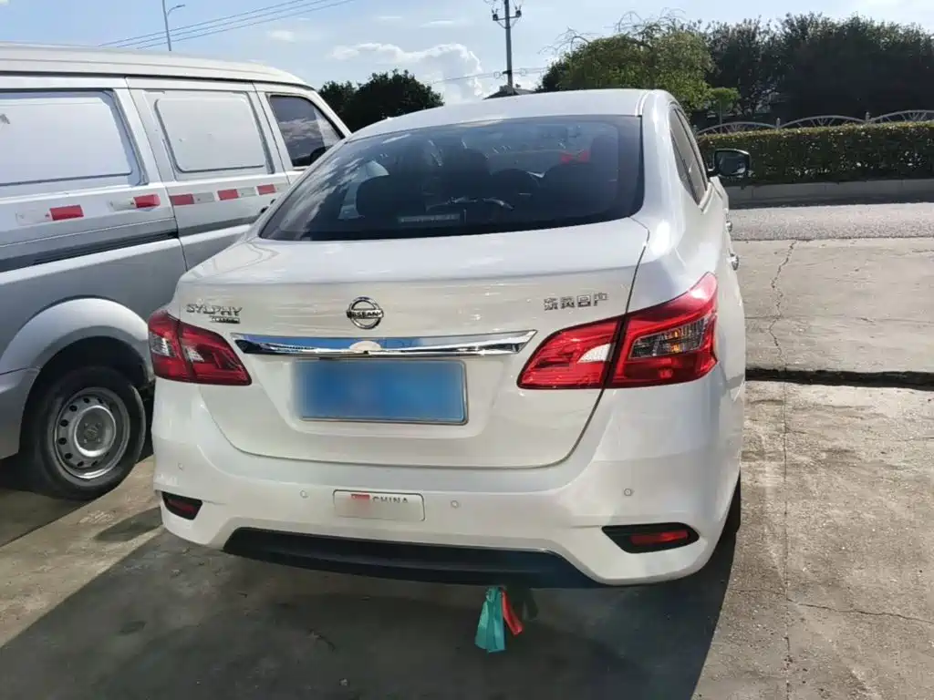 Nissan Sylphy — миниатюра 6