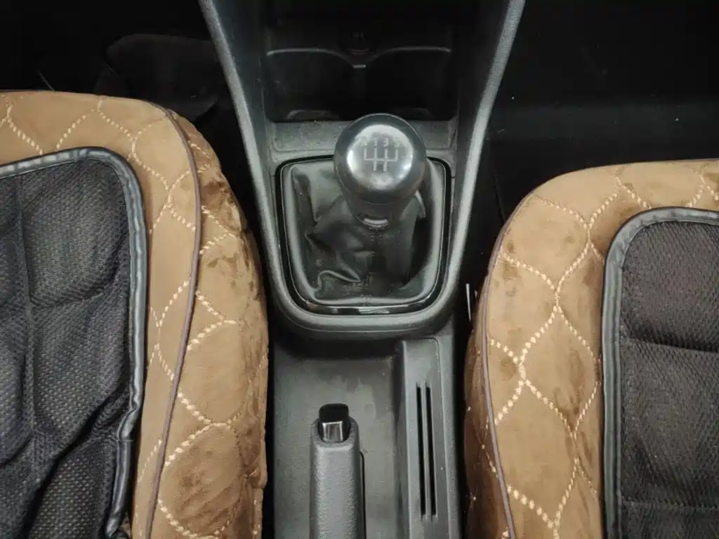 Volkswagen Jetta — миниатюра 14