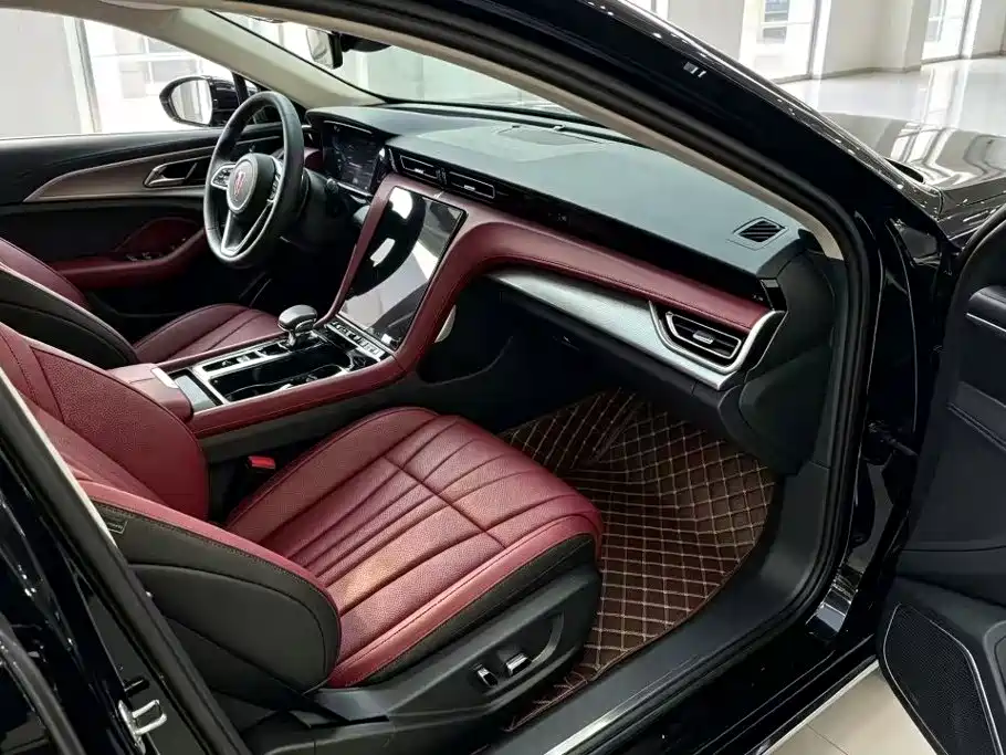Hongqi Hongqi H5 — миниатюра 4