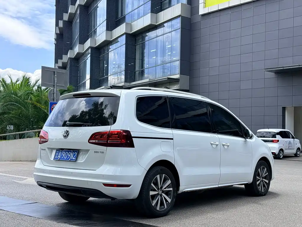 Volkswagen Sharan — миниатюра 4