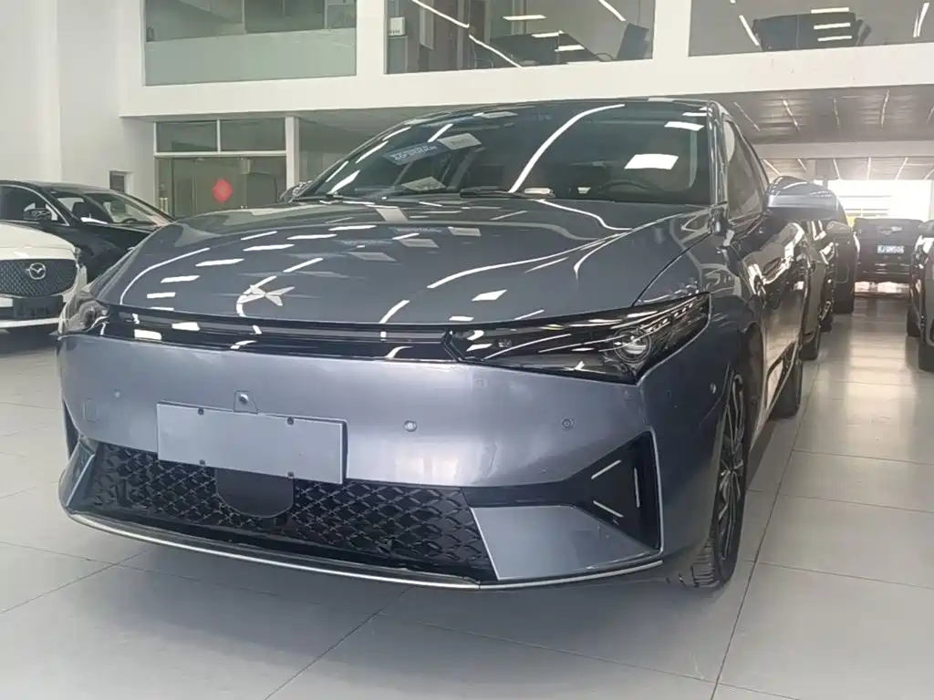 XPeng P5 — миниатюра 2