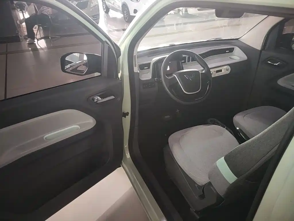Wuling MINIEV — миниатюра 16